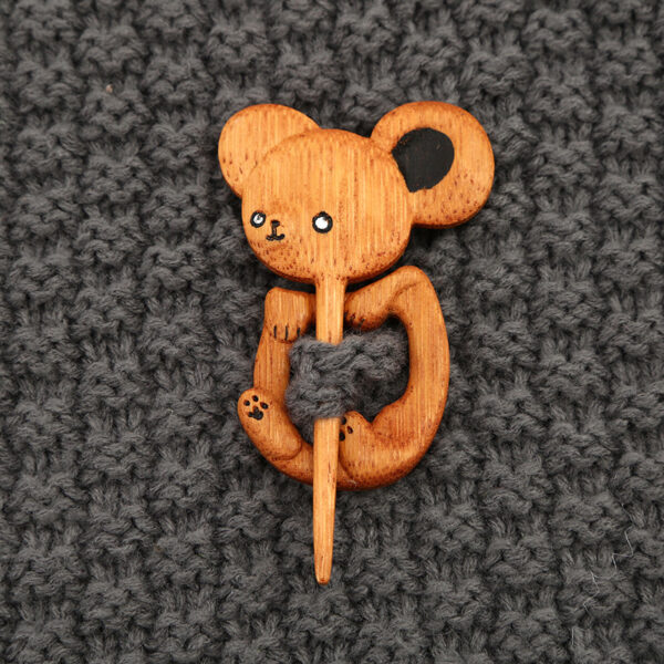 Wooden Animal Brooch Cute Gift Knitted Sweater - Image 4