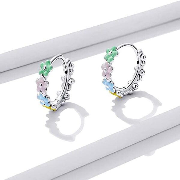 Niche Oil Dripping Small Flower Ear Clip Pastoral - Image 5