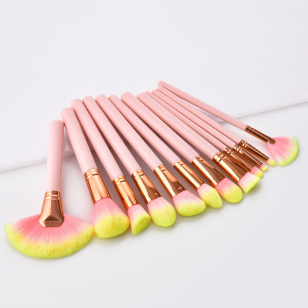 12pcs beauty makeup brushes - Image 3