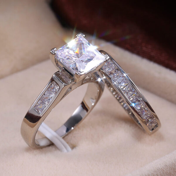 Fashion Temperament Couple Zircon Ring - Image 7