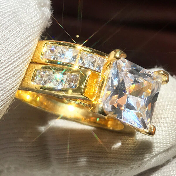 Fashion Temperament Couple Zircon Ring - Image 4
