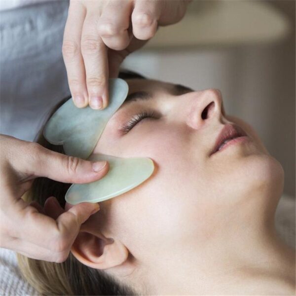 Beauty jade scraping - Image 8