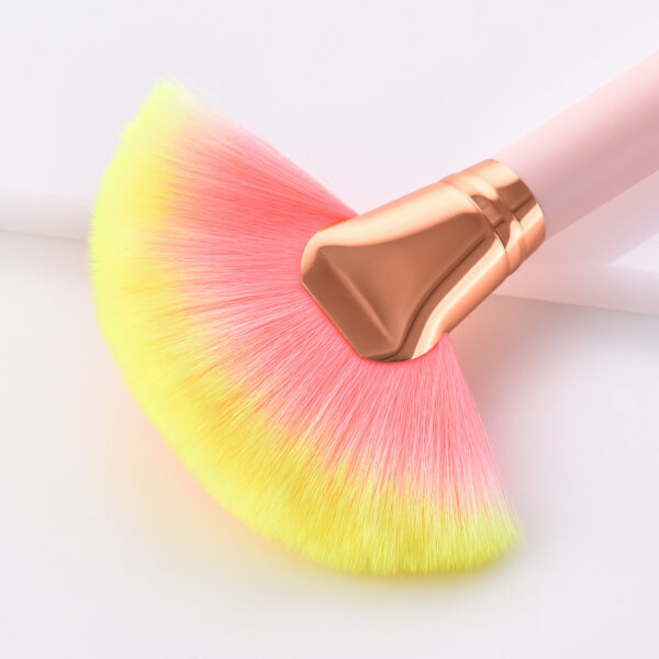 12pcs beauty makeup brushes - Image 2