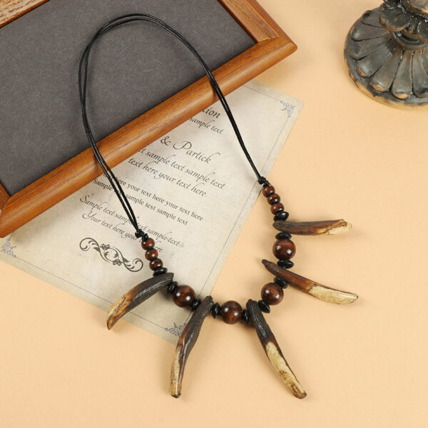 Wild Boar Tooth Necklace Retro Personalized Natural Wooden Bead Tooth Pendant For Men And Women