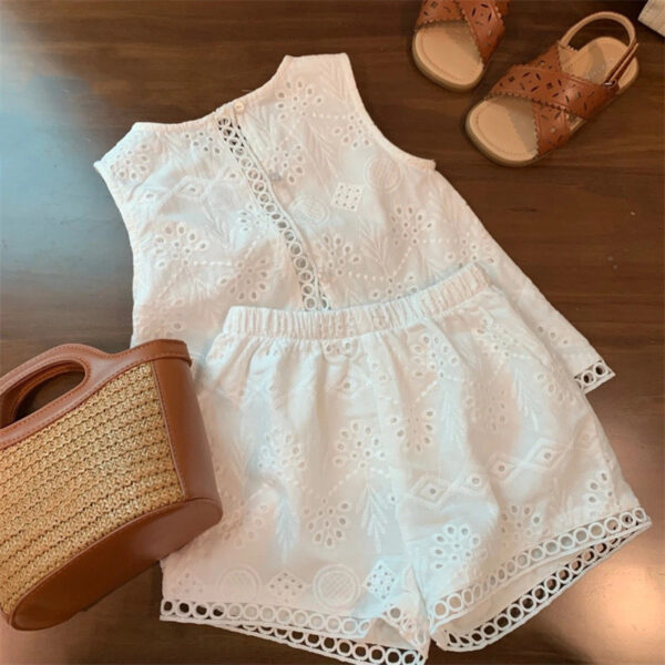 Children Fashion Hollow Lace Vest Shorts Set - Image 4