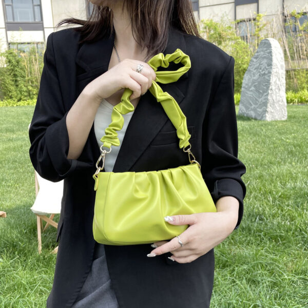 Fashionable Pleated Cloud Casual Fashionable Simple Texture Underarm Shoulder Bag - Image 3