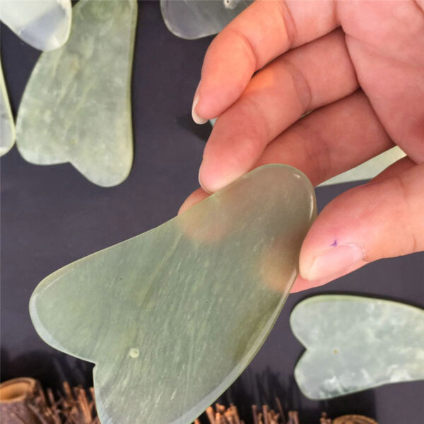 Beauty jade scraping - Image 4