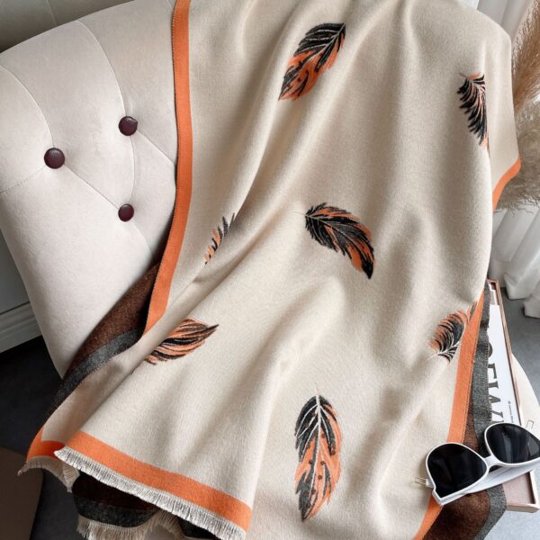 Cashmere-like Short Beard Tassel Thickened Warm Shawl Scarf - Image 6