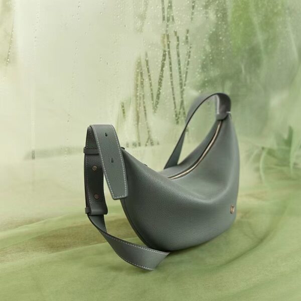 Soft Boat Horn Shoulder Large-capacity Crossbody Bag - Image 5