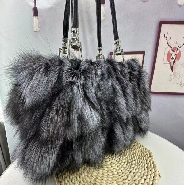 Women's Korean-style One-shoulder Crossbody Fox Fur Bag - Image 6