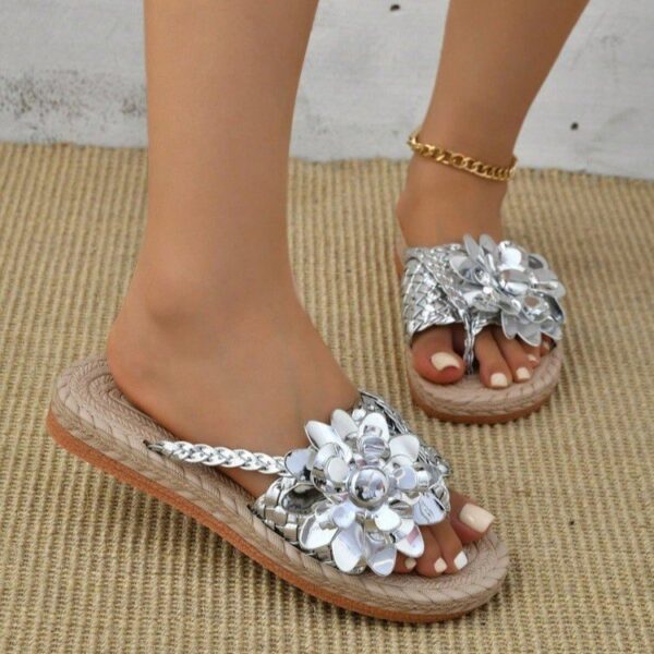 Fashionable Personalized Flip-flops For Women - Image 2