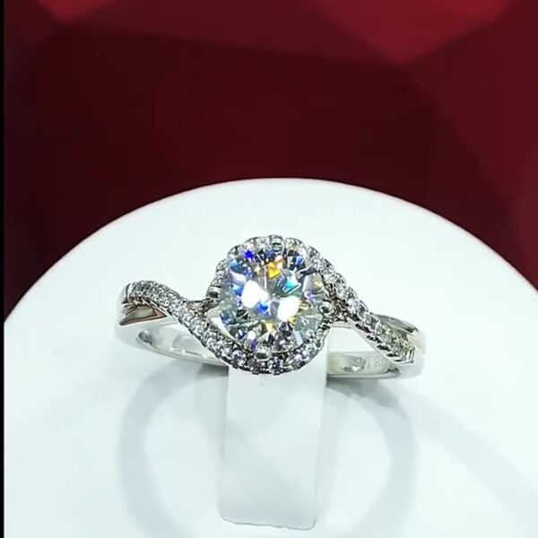 Eight Hearts And Eight Arrows Simulation Moissanite Ring - Image 4
