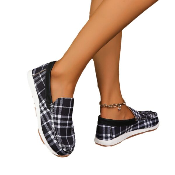 Women's Low-top European And American Slip-on Casual Shoes - Image 2