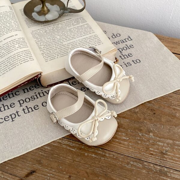 Sweet Cute Baby Girl Shoes Retro Style Bow - Image 3