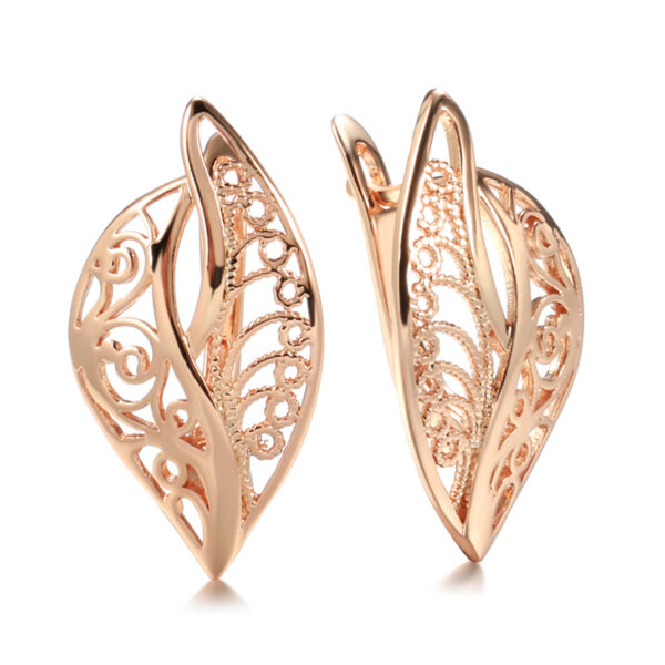 Ins Cool Style Simple Hollow Carved Leaves Women's Earrings - Image 2