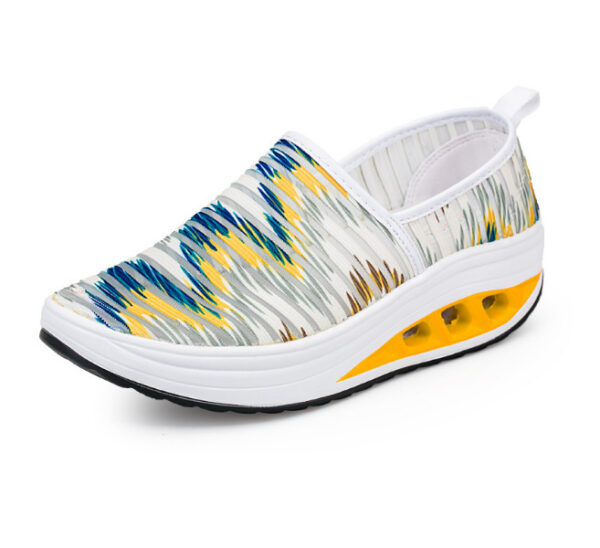 Rocking Shoes Women's Single Muffin Loafers - Image 3