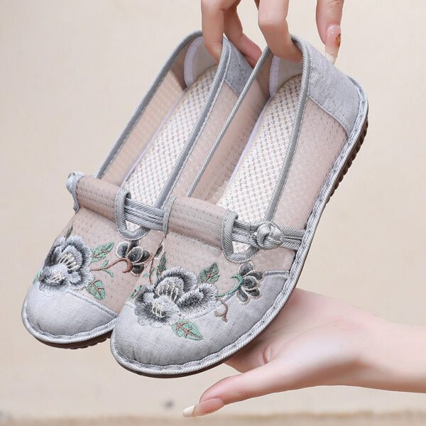 Soft Bottom Ethnic Breathable Embroidered Shoes Middle-aged And Elderly - Image 2