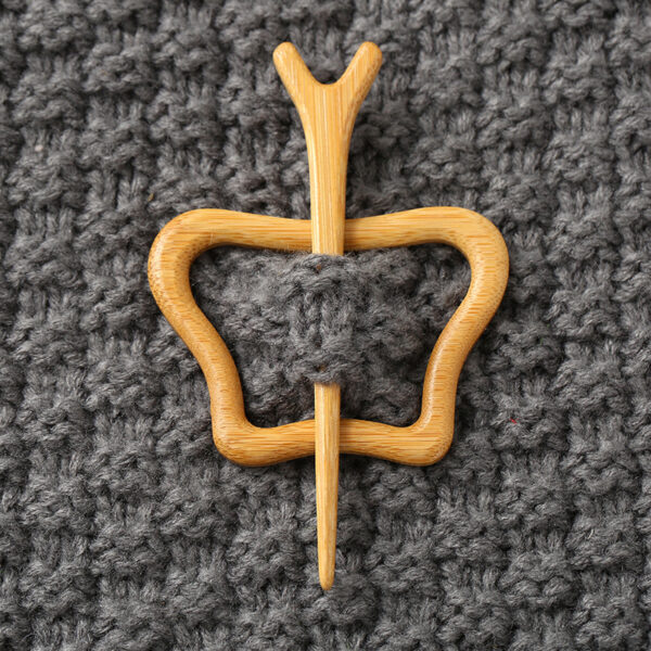 Wooden Animal Carving Brooch Gift - Image 10