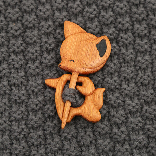 Wooden Animal Brooch Cute Gift Knitted Sweater - Image 10