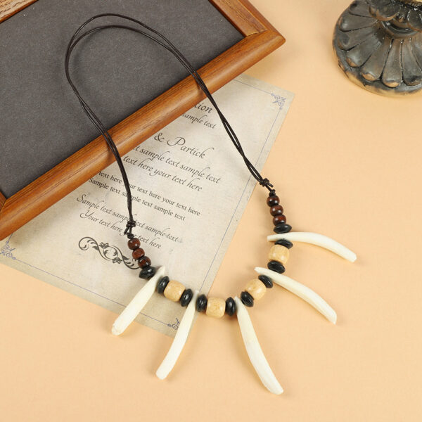 Wild Boar Tooth Necklace Retro Personalized Natural Wooden Bead Tooth Pendant For Men And Women - Image 3